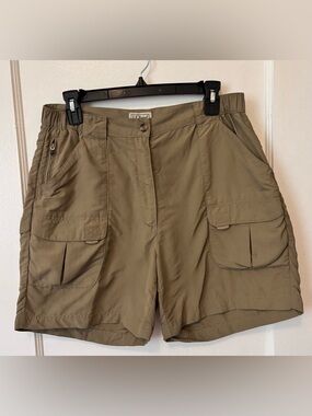 L.L. Bean Supplex Flat Front Hiking Cargo Shorts size M